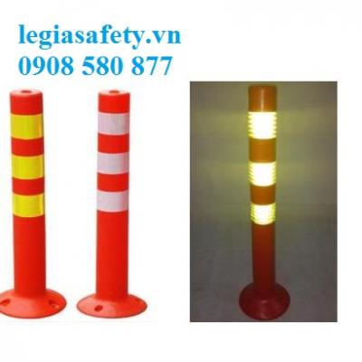 Cột Phản Quang Phân Luồng ( Nhựa Cứng)